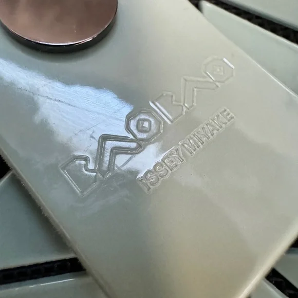 BAO BAO ISSEY MIYAKE Prism Green Tote Bag - Picture 13 of 13